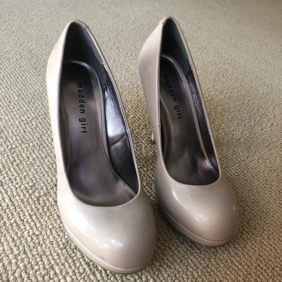 Madden Girl Nude Pumps - Picture 2 of 4